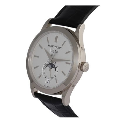 PATEK PHILIPPE Annual Calendar Complication