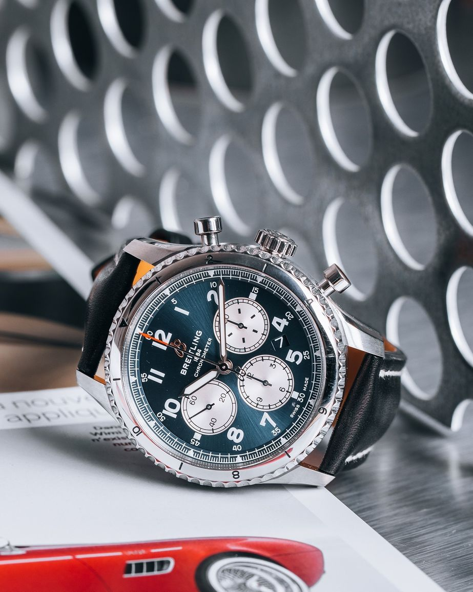 BREITLING Aviator 8 B01 Chrono 43