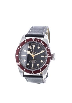 TUDOR Black Bay Red