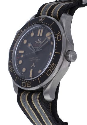 OMEGA Seamaster 300 Diver "007"