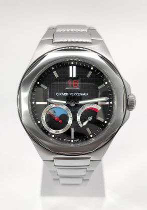 GIRARD PERREGAUX Laureato EVO3 Grande Date
