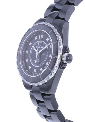 CHANEL J12 38 mm