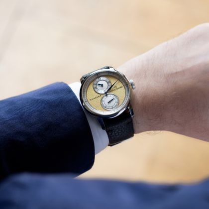 LOUIS ERARD Régulateur Louis Erard & Massena Lab