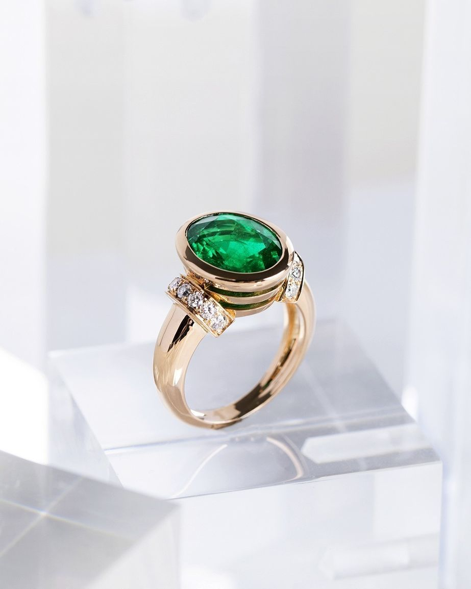 BIJOU PRECIEUX Bague émeraude et diamants