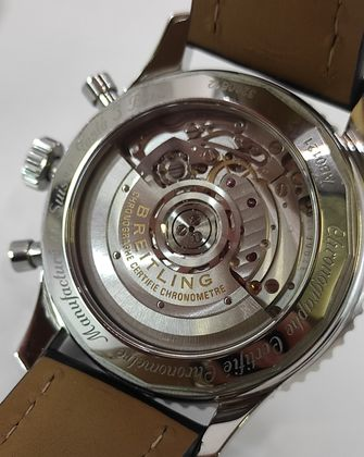 BREITLING Navitimer 01 Manufacture