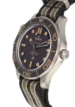 OMEGA Seamaster 300 Diver "007"