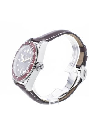 TUDOR Black Bay Red
