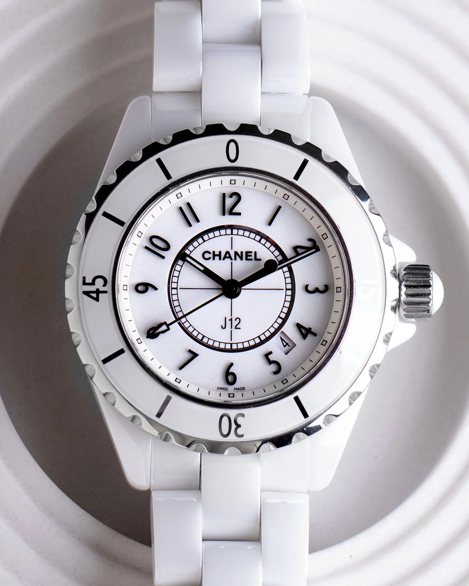 CHANEL J12 Blanche H0968 Occasion Montre C ramique Cresus chanel-j12-blanche-h0968-occasion-montre-c-ramique-cresus